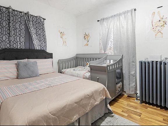 5th image of 2741 10th St #1