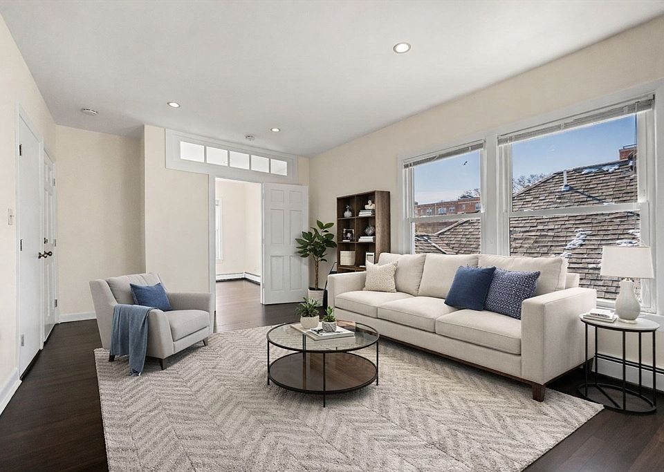 1st image of 5 Brewer St #5