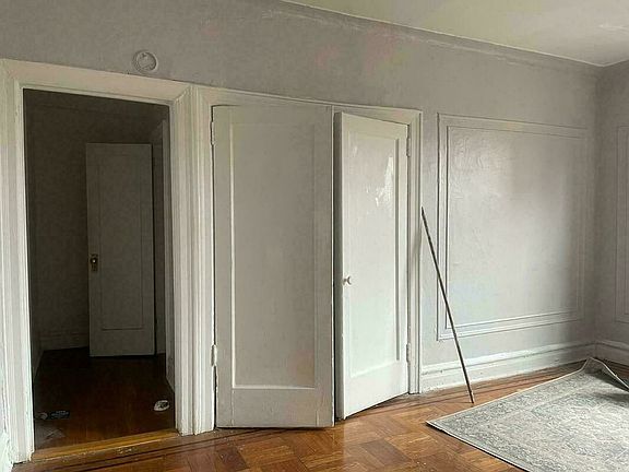 3rd image of 2121 Beekman Pl #L6