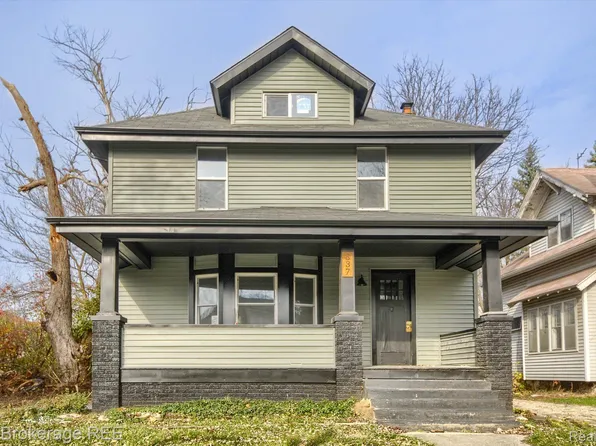 837 E 8th St, Flint, MI 48503