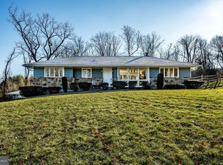 122 Midway Rd, Phoenixville, PA 19460