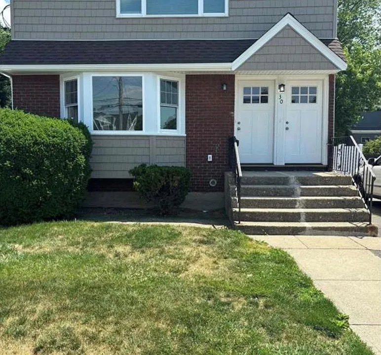 30 Davison Ct