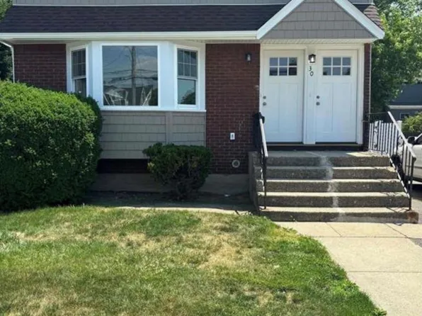 30 Davison Ct, East Rockaway, NY 11518