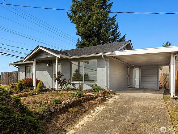 2nd image of 3300 NE 7th Place