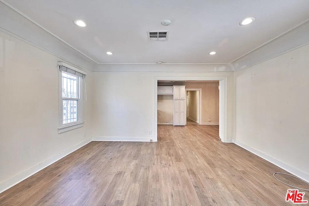 3 bed, 2.0 bath, 1475 sqft, $4,000 — Photo 1