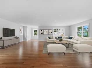 9 Hollywood St, Worcester, MA 01610