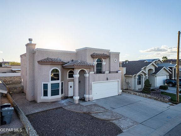 2nd image of 12584 Paseo Lindo Dr