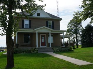 797 College Farm Rd, Platteville, WI 53818