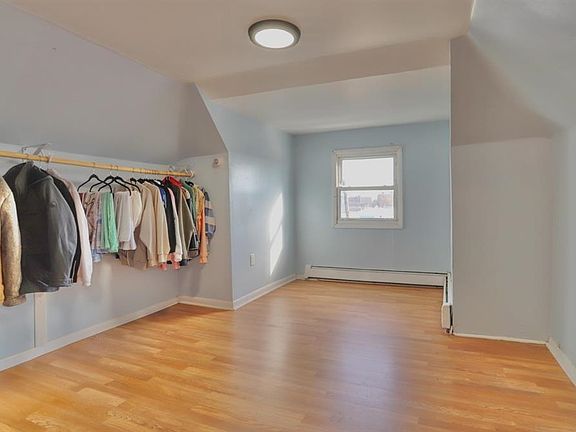 5th image of 5 Salter Pl APT 1
