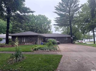 2817 Stony Point Ct, Springfield, IL 62704