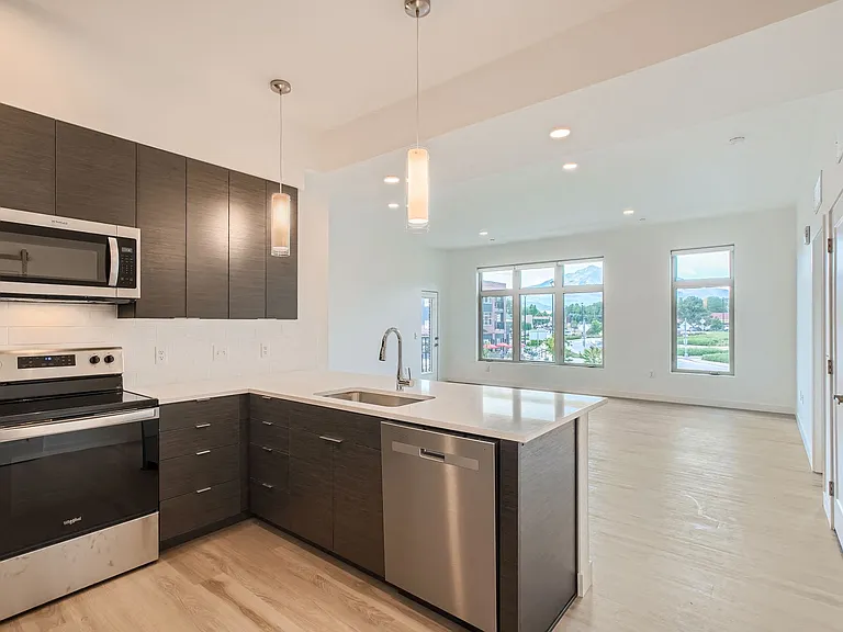 Hayden Place — Photo 4