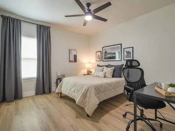 (undisclosed Address), Dallas, TX 75211