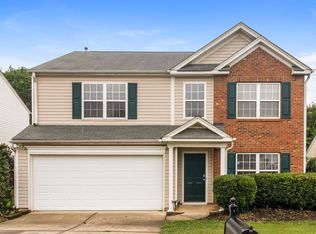 8810 Laurel Run Dr, Charlotte, NC 28269
