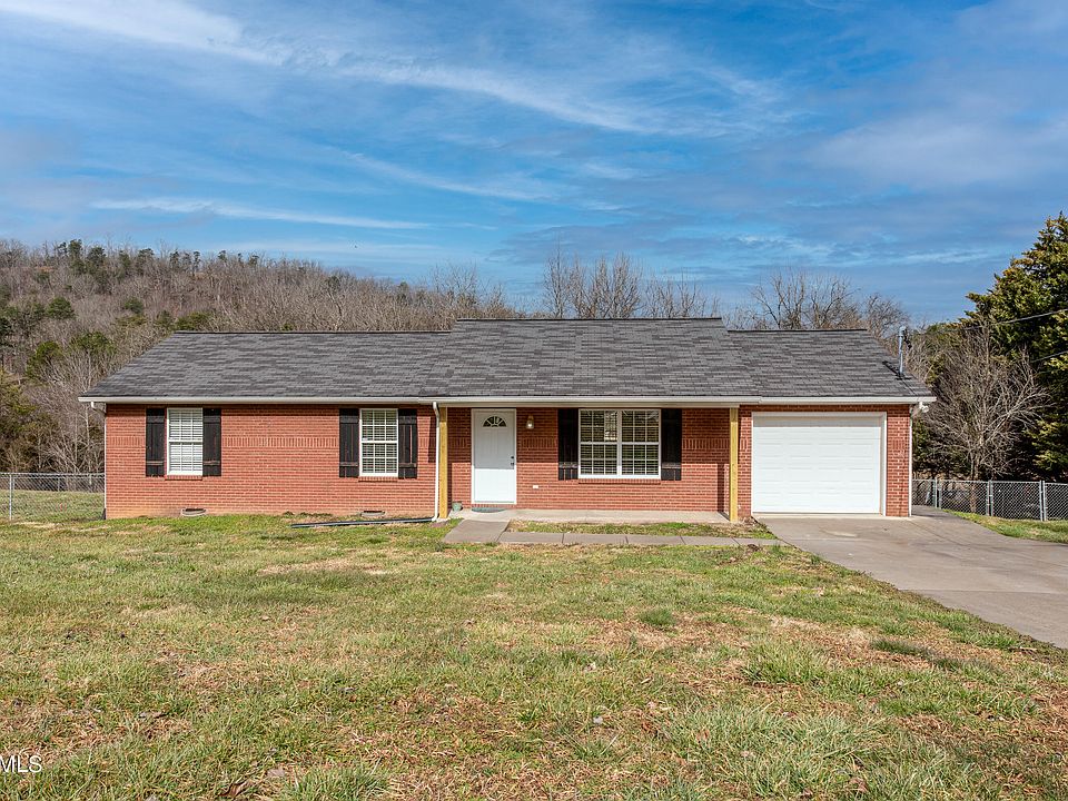 1st image of 301 Bowers Park Cir