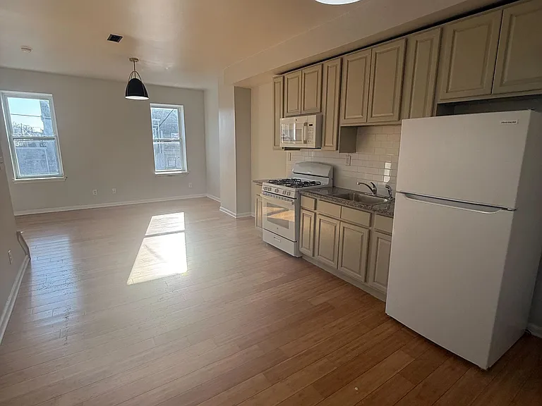 4143 Westminster Ave #2 — Photo 1