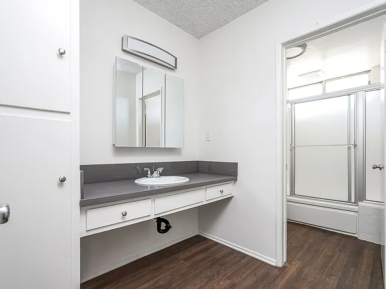 1132 Rosedale Ave — Photo 11