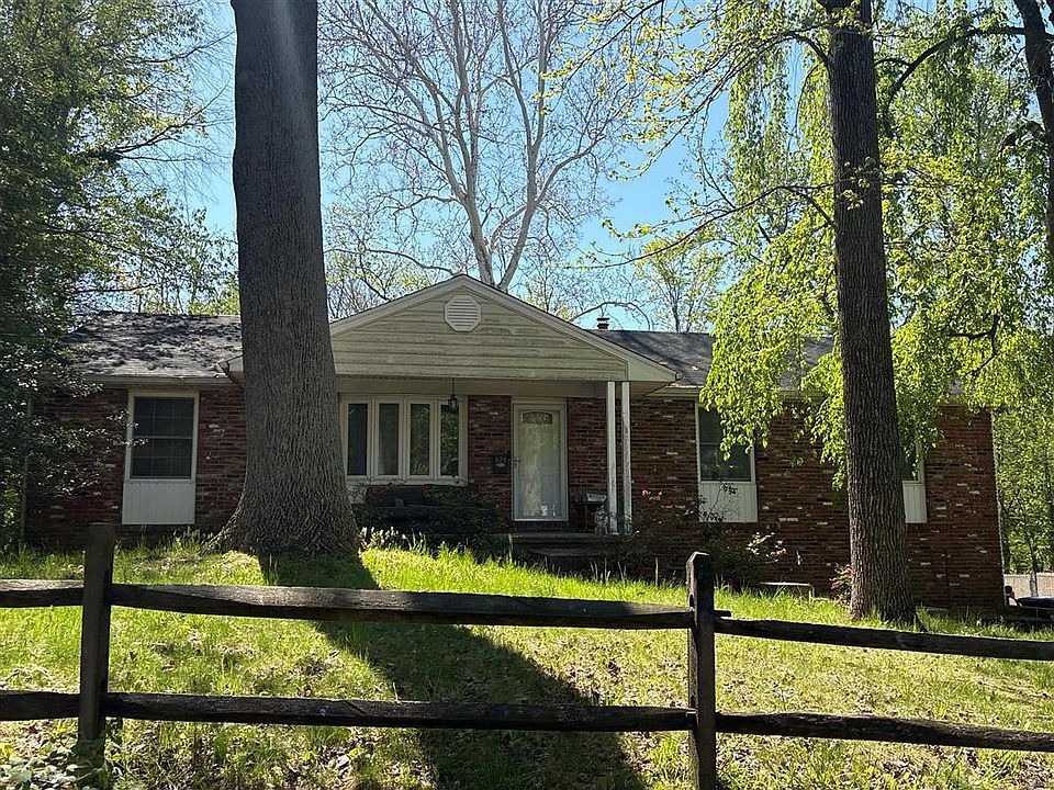 1st image of 425 Hill Ave