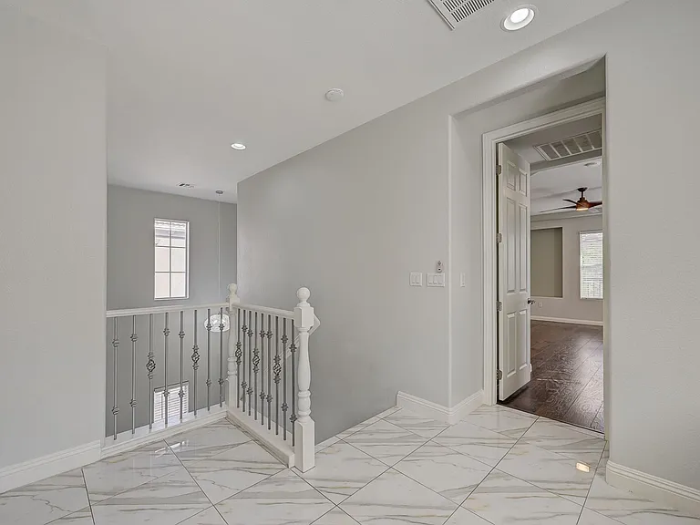 2429 Granada Bluff Ct — Photo 23