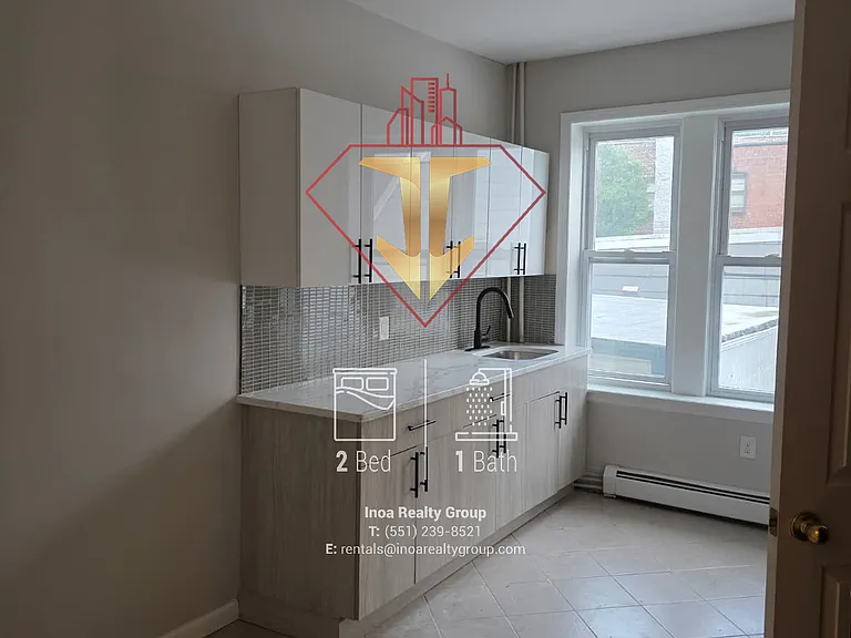 234 Jewett Ave #7 — Photo 2