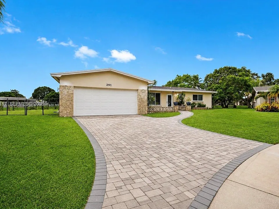 291 NW 93rd Ave