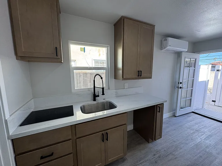 814 E Erna Ave — Photo 9
