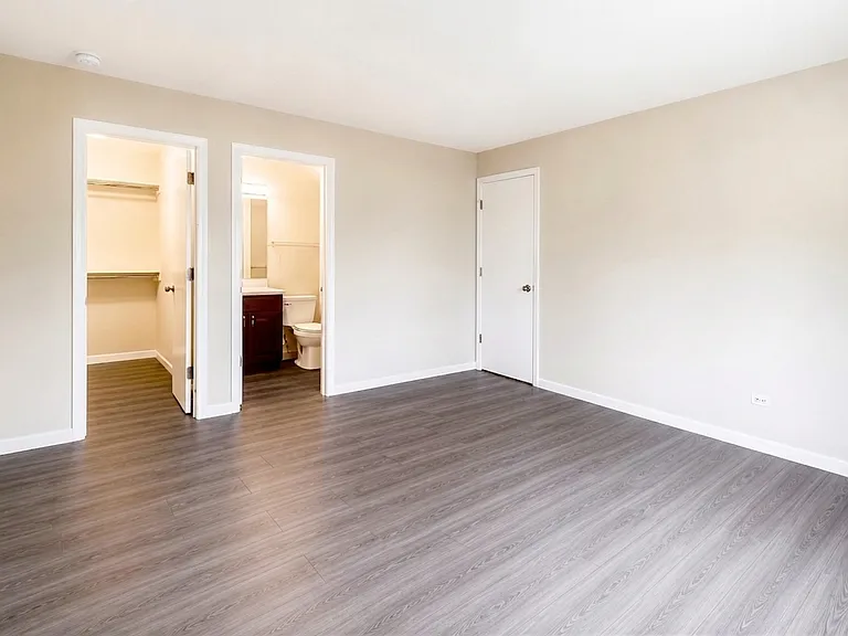 908 Knottingham Dr #1A — Photo 7