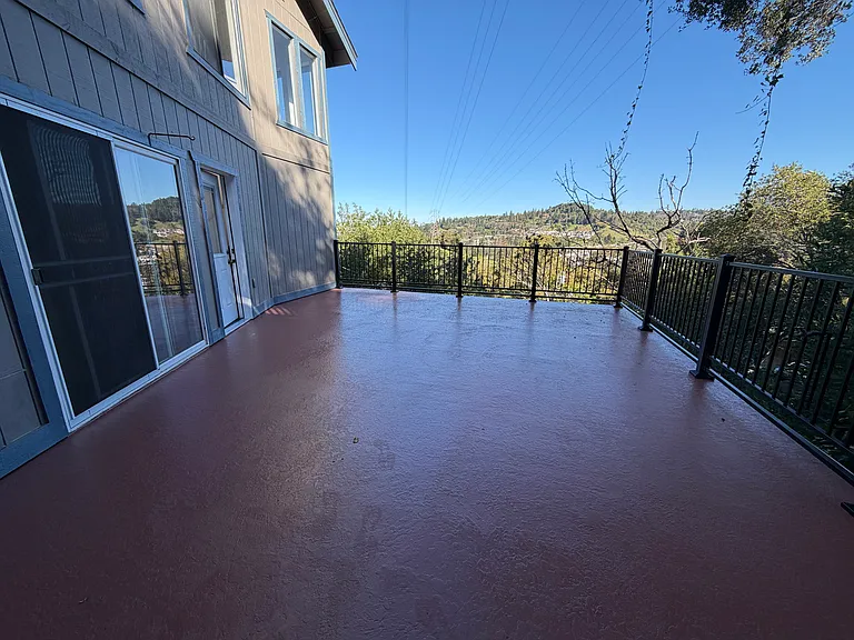 Barbara Rd — Photo 33