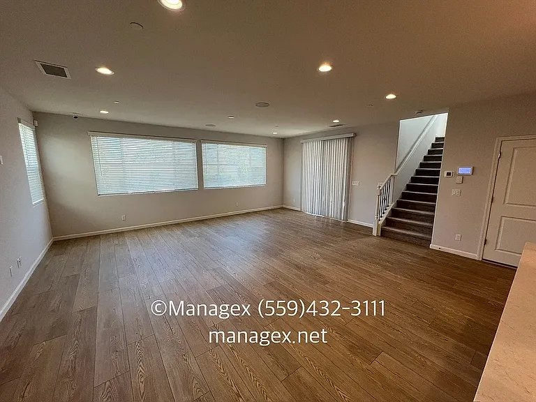1229 S Traverse Dr — Photo 3