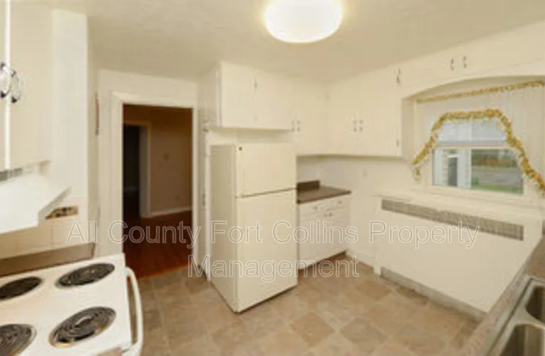 401 Elm St #4 — Photo 9