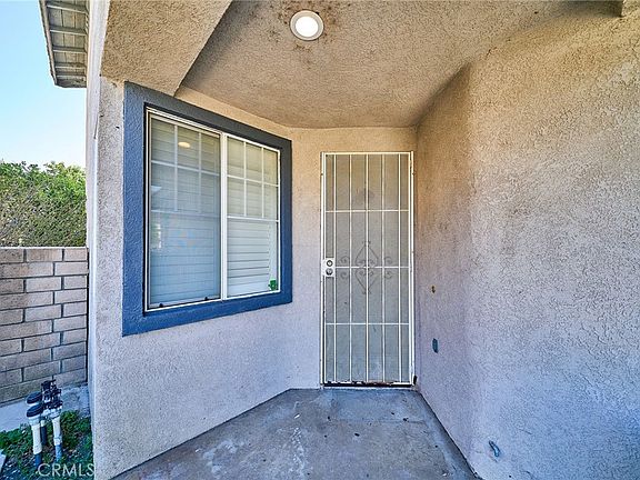 3rd image of 14729 Foxfield Ln