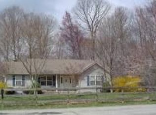 226 Sparrow Rd, Lafayette, TN 37083