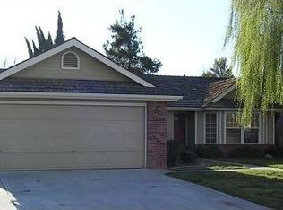 2186 Cottonwood Ct, Hanford, CA 93230