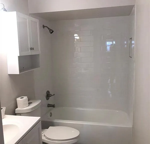 9910 W Heather Ln — Photo 4