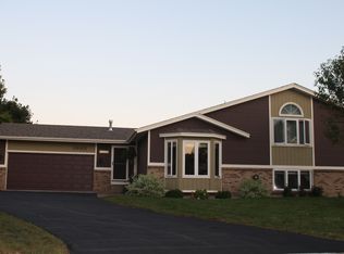 3885 Canter Glen Ln, Eagan, MN 55123