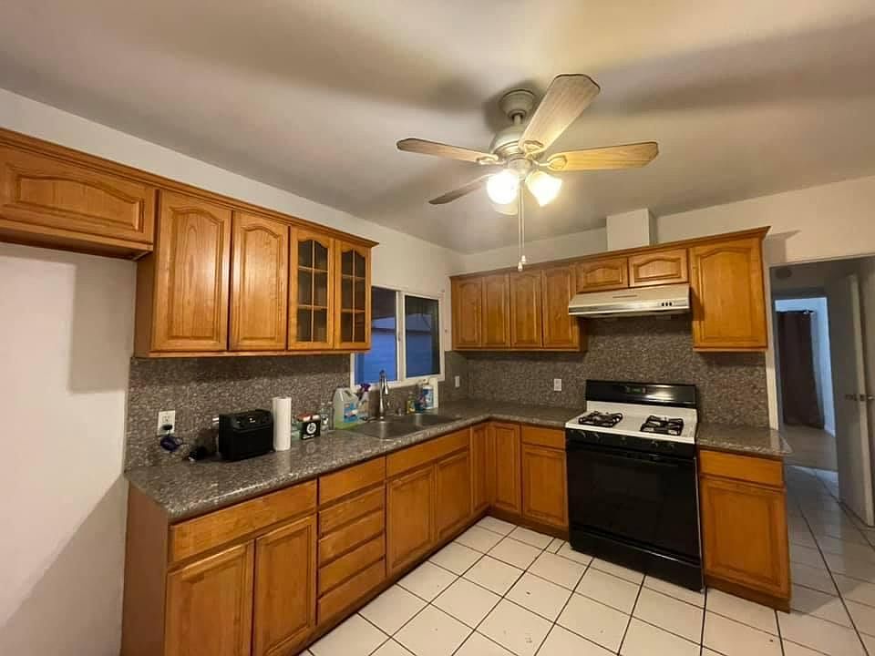 1st image of 12038 Paddison Ave