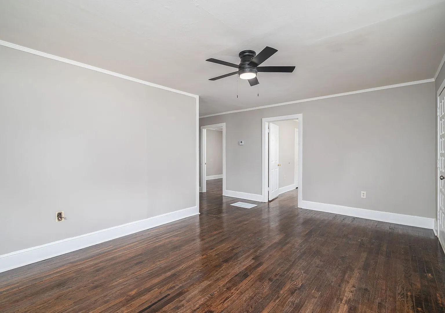 913 Edgemont Avenue — Photo 2