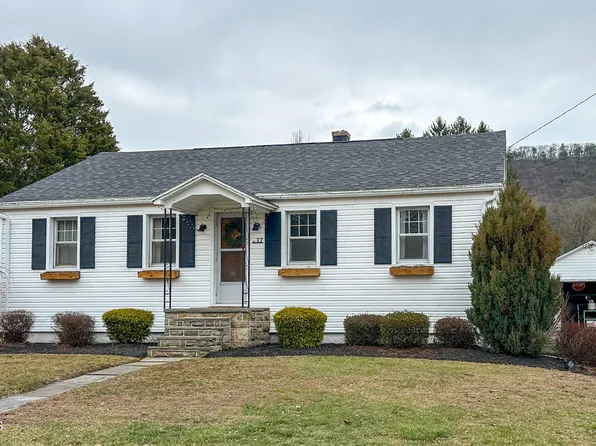 32 Main Mifflin Rd, Bloomsburg, PA 17815
