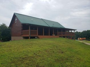 678 McNeal Rd, Waterford, OH 45786