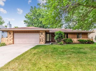 1489 NW 92nd St, Clive, IA 50325