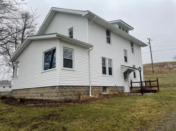 5267 Deis Hill Rd NW, Dover, OH 44622