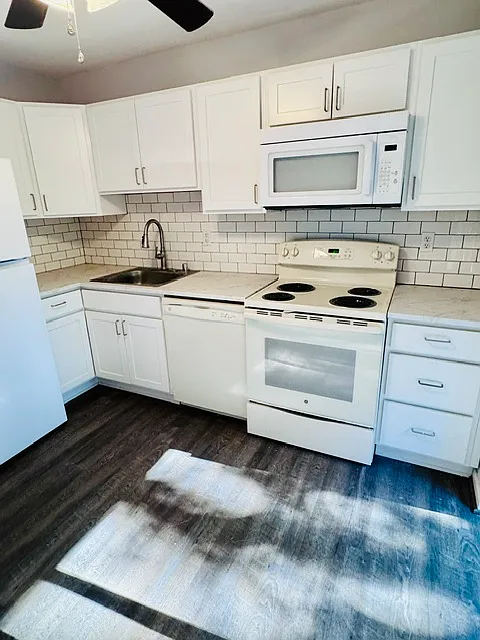 2 bed, 994 sqft, $1,800 — Photo 4