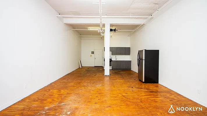 Rented by Nooklyn NYC LLC | media 9