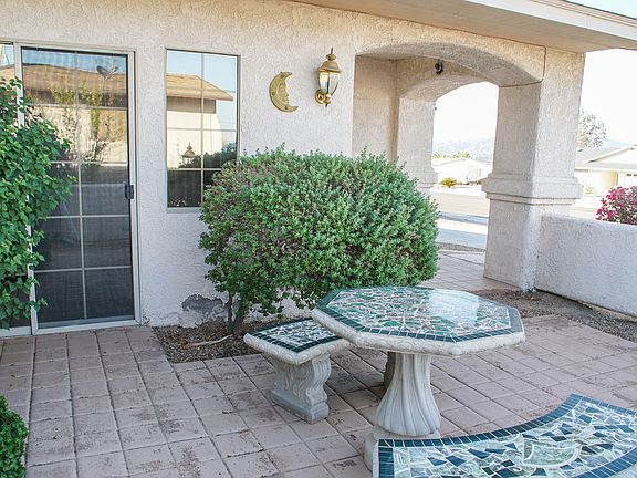 2nd image of 470 Acoma Blvd N
