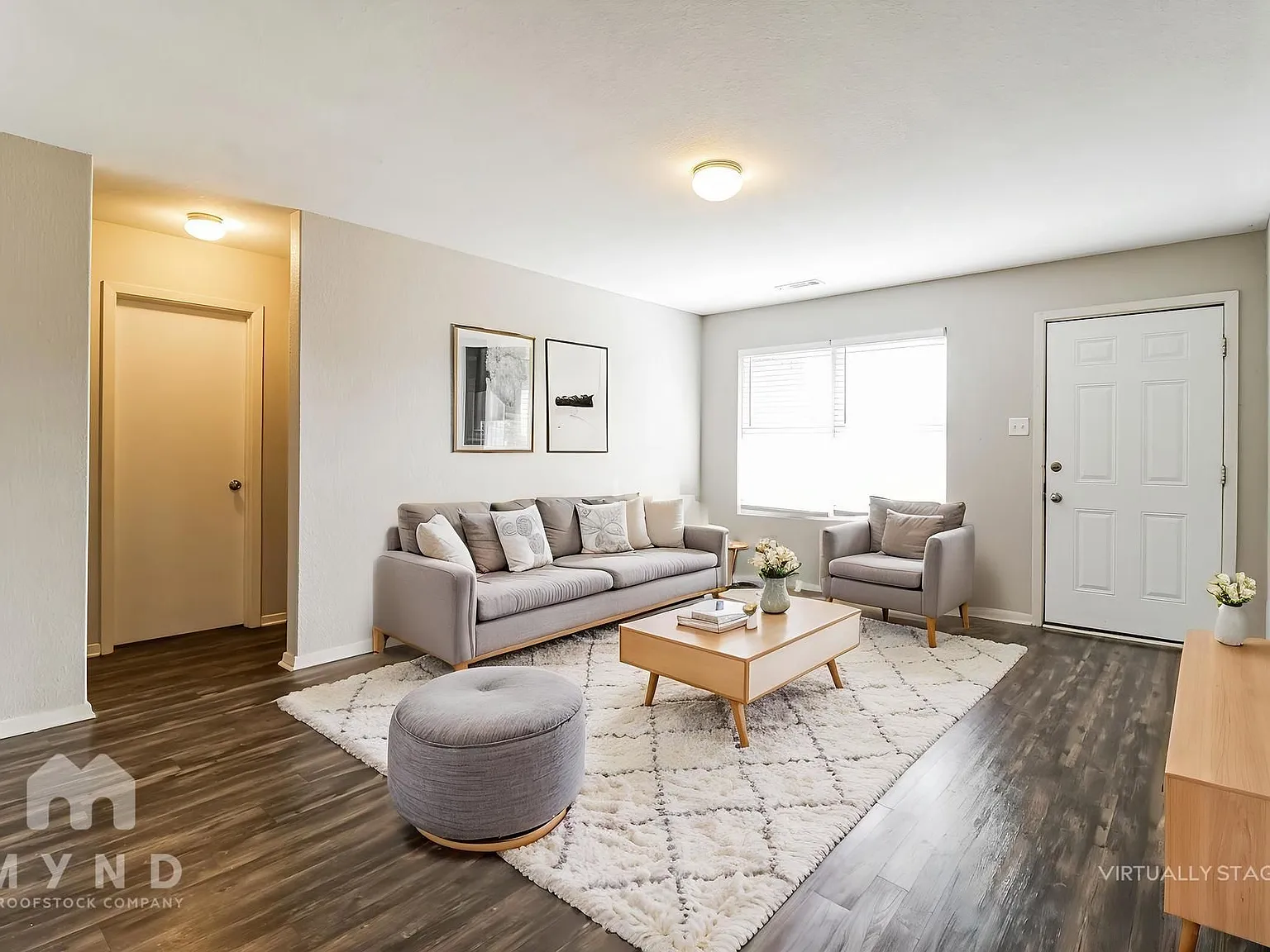 3 bed, 2.0 bath, 1264 sqft, $1,470 — Photo 2