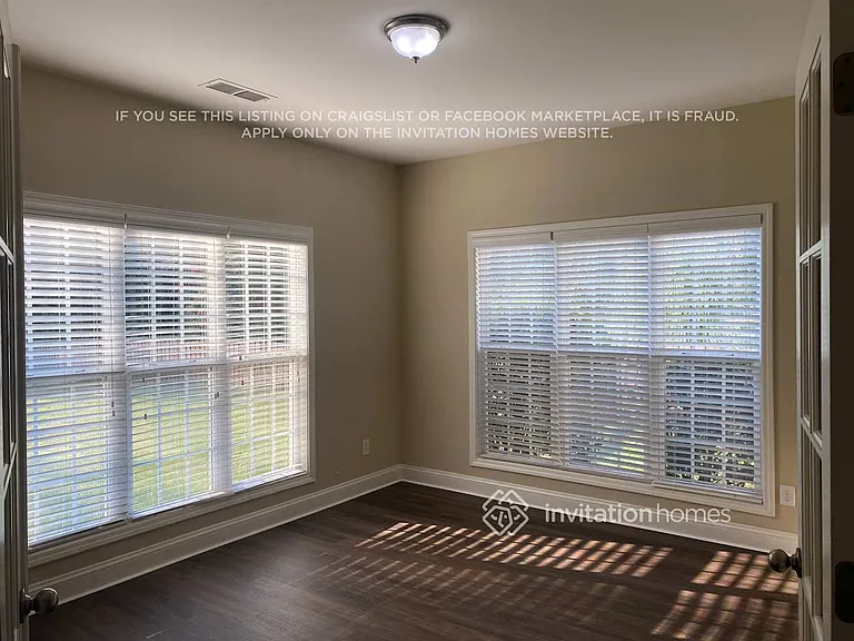 4001 Sedgewick Rd — Photo 4