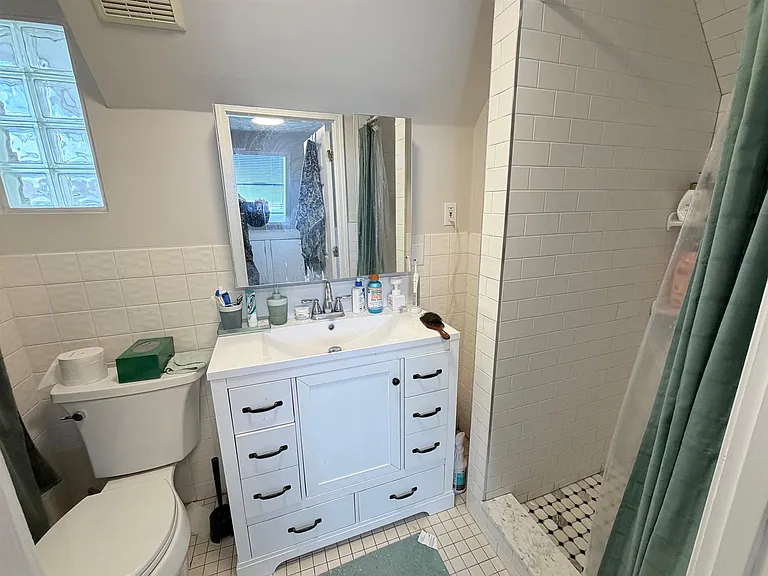 102 College Ave #2 — Photo 6
