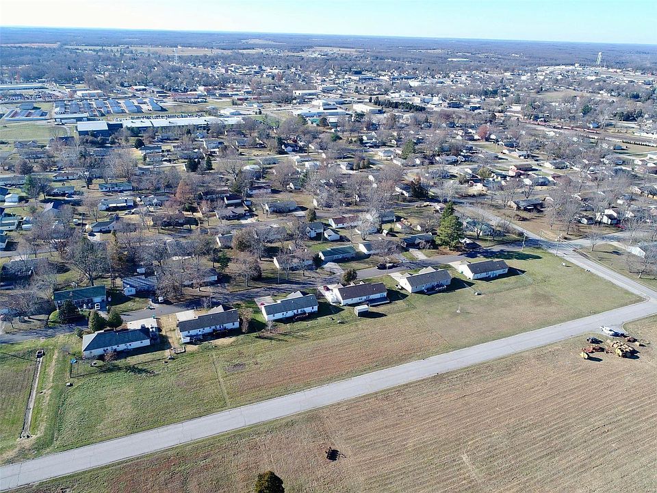 2nd image of LOT Thirteen Max Ave