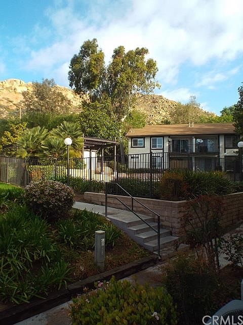 1st image of 4671 Knickerbocker Ln