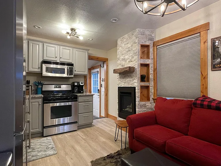 1254 Bonanza Ave — Photo 15