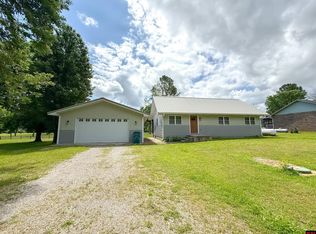 151 Golf Course Ter, Bull Shoals, AR 72619